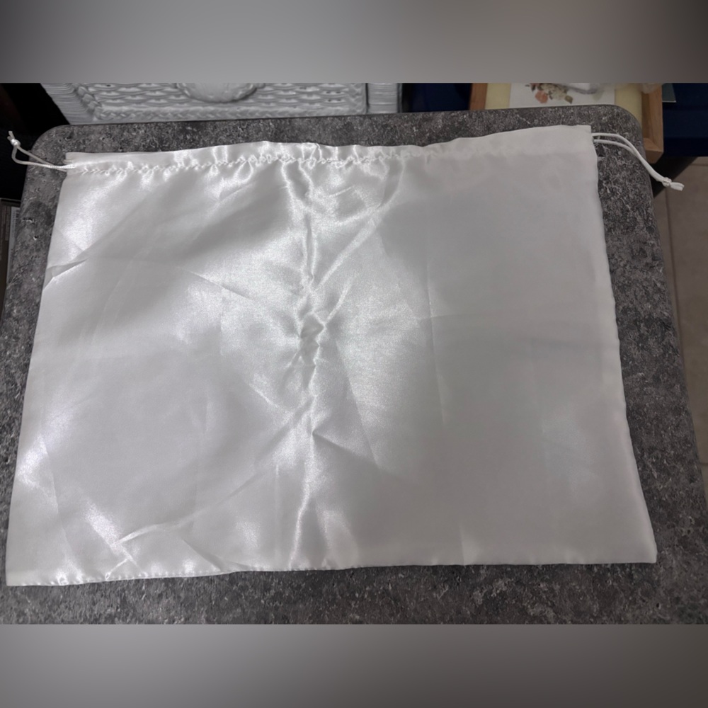 Dust bag
